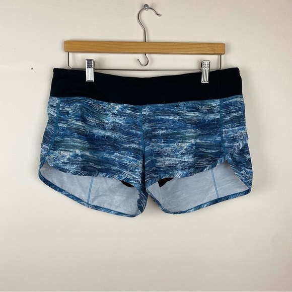 Lululemon Speed Short 4-way Stretch 2.5” - Picture 2 of 4